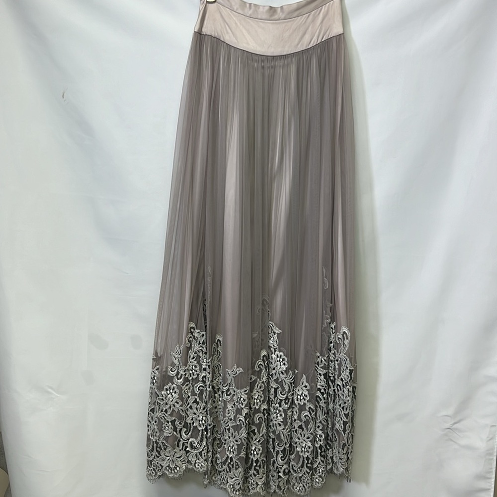Carmen Mark Valvo beaded lace and mesh long skirt - Picture 7 of 13